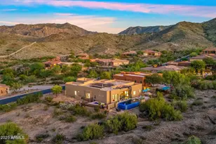 10302 S 16th Ave, Phoenix, AZ 85041 - Photo 1