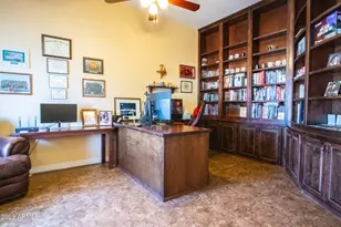 24235 W Pinnacle Vista Ln, Wittmann, AZ 85361 - Photo 18