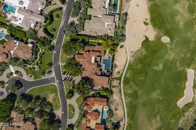 9547 N 55th Street, Paradise Valley, AZ 85253 - Photo 8