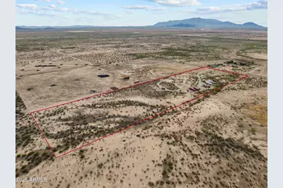 49000 N Centennial Circle #1, Wickenburg, AZ 85390 - Photo 2