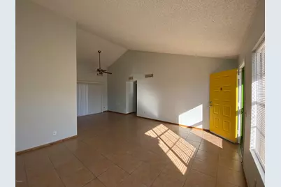 6932 W Paradise Drive, Peoria, AZ 85345 - Photo 2