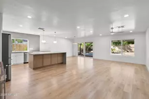 5330 E Tierra Buena Ln, Scottsdale, AZ 85254 - Photo 12