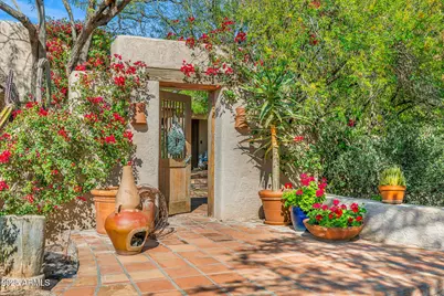 6301 N Camelback Manor Drive #5, Paradise Valley, AZ 85253 - Photo 8