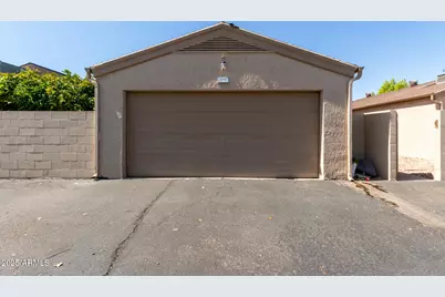 21763 N Verde Ridge Drive, Sun City West, AZ 85375 - Photo 12