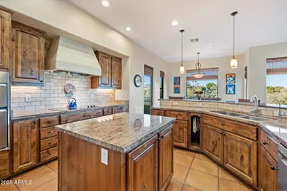 16052 E Pincushion Way, Fountain Hills, AZ 85268 - Photo 12