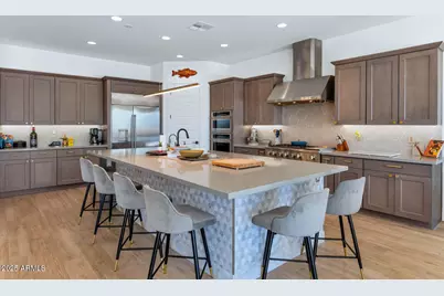 2041 E Fallen Leaf Lane, Phoenix, AZ 85024 - Photo 8