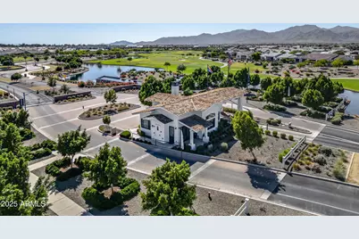 11217 N Blakely Street, Surprise, AZ 85388 - Photo 4