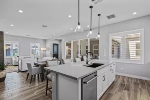 11217 N Blakely St, Surprise, AZ 85388 - Photo 8