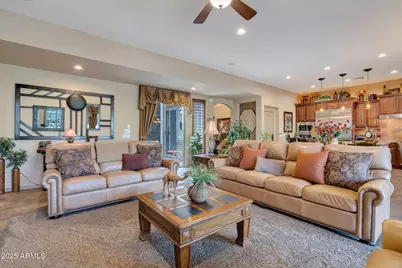 3648 E Louise Drive, Phoenix, AZ 85050 - Photo 8