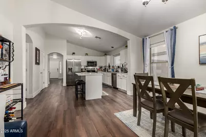 16693 W Moreland Street, Goodyear, AZ 85338 - Photo 10