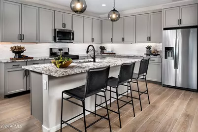 12617 W Luxton Lane, Avondale, AZ 85323 - Photo 4