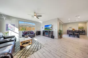 11032 W Lincoln St, Avondale, AZ 85323 - Photo 4