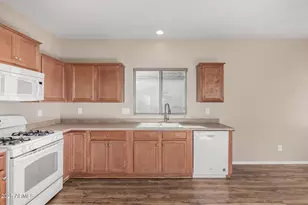 26189 W Runion Dr, Buckeye, AZ 85396 - Photo 14