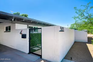 5821 N 10th St, Phoenix, AZ 85014 - Photo 2