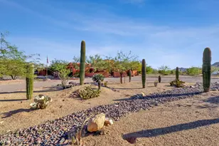 8514 S Dysart Rd, Goodyear, AZ 85338 - Photo 4