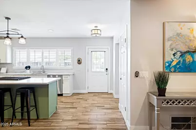 2126 W Cambridge Avenue, Phoenix, AZ 85009 - Photo 1