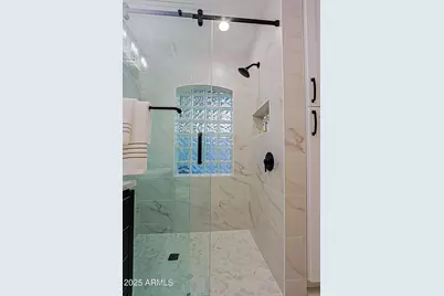 18 W Kaler Drive, Phoenix, AZ 85021 - Photo 44