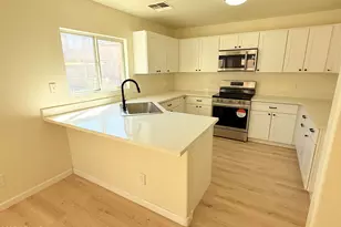 7783 N 58th Ave, Glendale, AZ 85301 - Photo 14