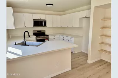 7783 N 58th Avenue, Glendale, AZ 85301 - Photo 4