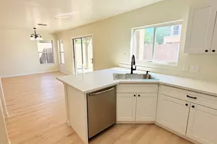 7783 N 58th Ave, Glendale, AZ 85301 - Photo 16