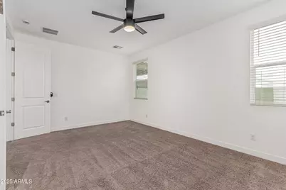 305 E Leland Road, San Tan Valley, AZ 85140 - Photo 12