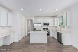 305 E Leland Rd, San Tan Valley, AZ 85140 - Photo 8