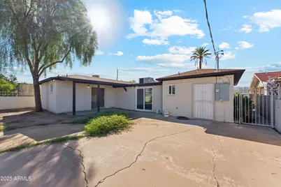 2160 E Corona Avenue, Phoenix, AZ 85040 - Photo 12