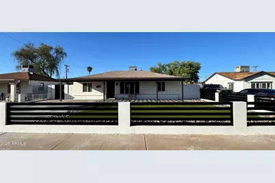 222 E Southgate Avenue, Phoenix, AZ 85040 - Photo 1