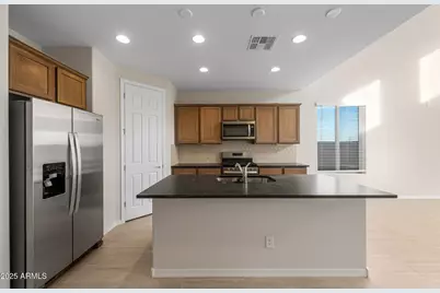 16223 W Pinnacle Vista Drive, Surprise, AZ 85387 - Photo 6