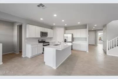 16224 W Pinnacle Vista Drive, Surprise, AZ 85387 - Photo 10