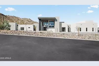 9520 S Krista Drive W, Goodyear, AZ 85338 - Photo 4