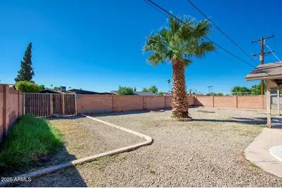 1881 E Concorda Drive, Tempe, AZ 85282 - Photo 14