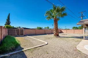 1881 E Concorda Dr, Tempe, AZ 85282 - Photo 14