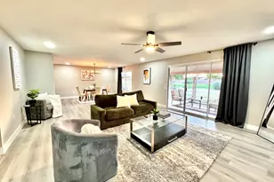 18442 N 104th Ave, Sun City, AZ 85373 - Photo 2