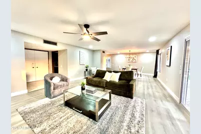 18442 N 104th Avenue, Sun City, AZ 85373 - Photo 8