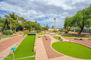 13637 N Del Webb Blvd, Sun City, AZ 85351 - Photo 38