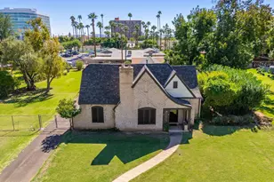 15 W Medlock Dr, Phoenix, AZ 85013 - Photo 2