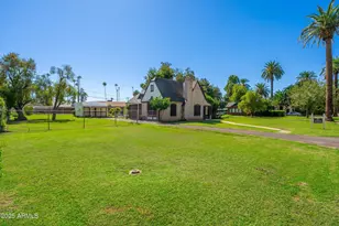 15 W Medlock Dr, Phoenix, AZ 85013 - Photo 4