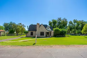 15 W Medlock Dr, Phoenix, AZ 85013 - Photo 6