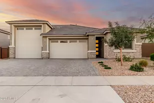 18625 W Cottontail Ln, Wittmann, AZ 85361 - Photo 2