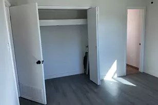 11525 N 81st Ave, Peoria, AZ 85345 - Photo 14