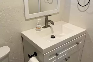 11525 N 81st Ave, Peoria, AZ 85345 - Photo 16