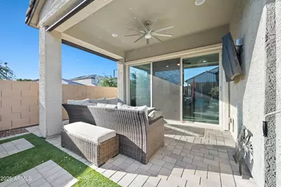 18427 W Clinton Street, Surprise, AZ 85388 - Photo 36