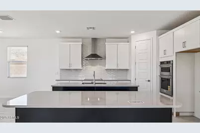 2327 W Pearce Road, Phoenix, AZ 85041 - Photo 16