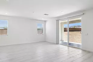 2327 W Pearce Rd, Phoenix, AZ 85041 - Photo 12