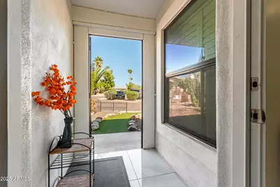 8611 E Garfield Street, Scottsdale, AZ 85257 - Photo 2