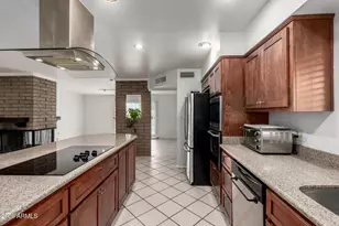 8126 N 16th Dr, Phoenix, AZ 85021 - Photo 2