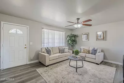 2445 W Diana Avenue, Phoenix, AZ 85021 - Photo 8