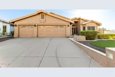 5633 W Saguaro Drive, Glendale, AZ 85304 - Photo 1