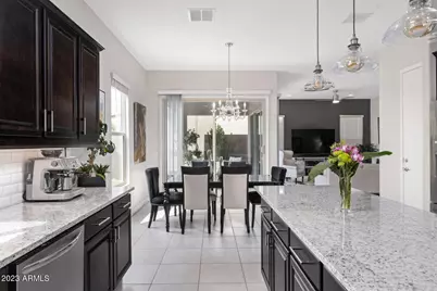 18426 N 65th Place, Phoenix, AZ 85054 - Photo 10